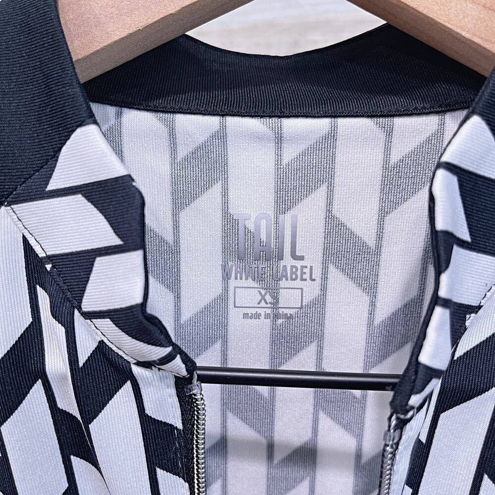 Tail White Label Darly Top Magnetic Geo Black White Golf Tennis UPF 50 Womens XS - Picture 5 of 8